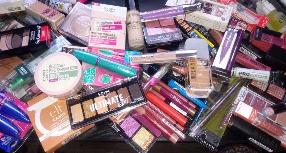 Mystery Beauty Box – 25 New & Sealed Brand-Name Cosmetics (Random Assortment)